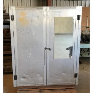 # 578 (MP) <br> Insulated Cupboard