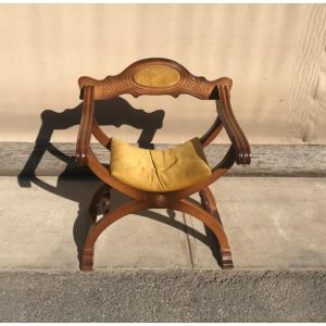 # 594 (MP) <br> Vintage Savonarola Chair