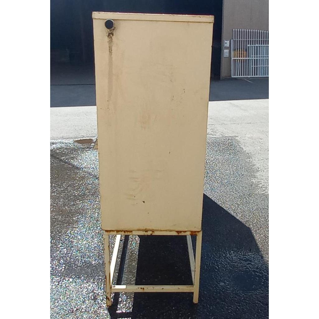 # 4204 <br> Rainwater Tank <br> 1770mm High x 2410mm Wide x 605mm Deep - Image 9