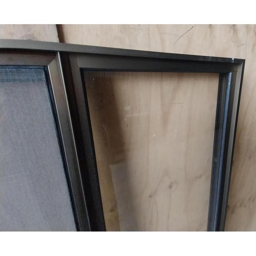 # 5914 - B7 <br> Aluminium Framed Window <br> 1435mm High x 905mm Wide - Image 4