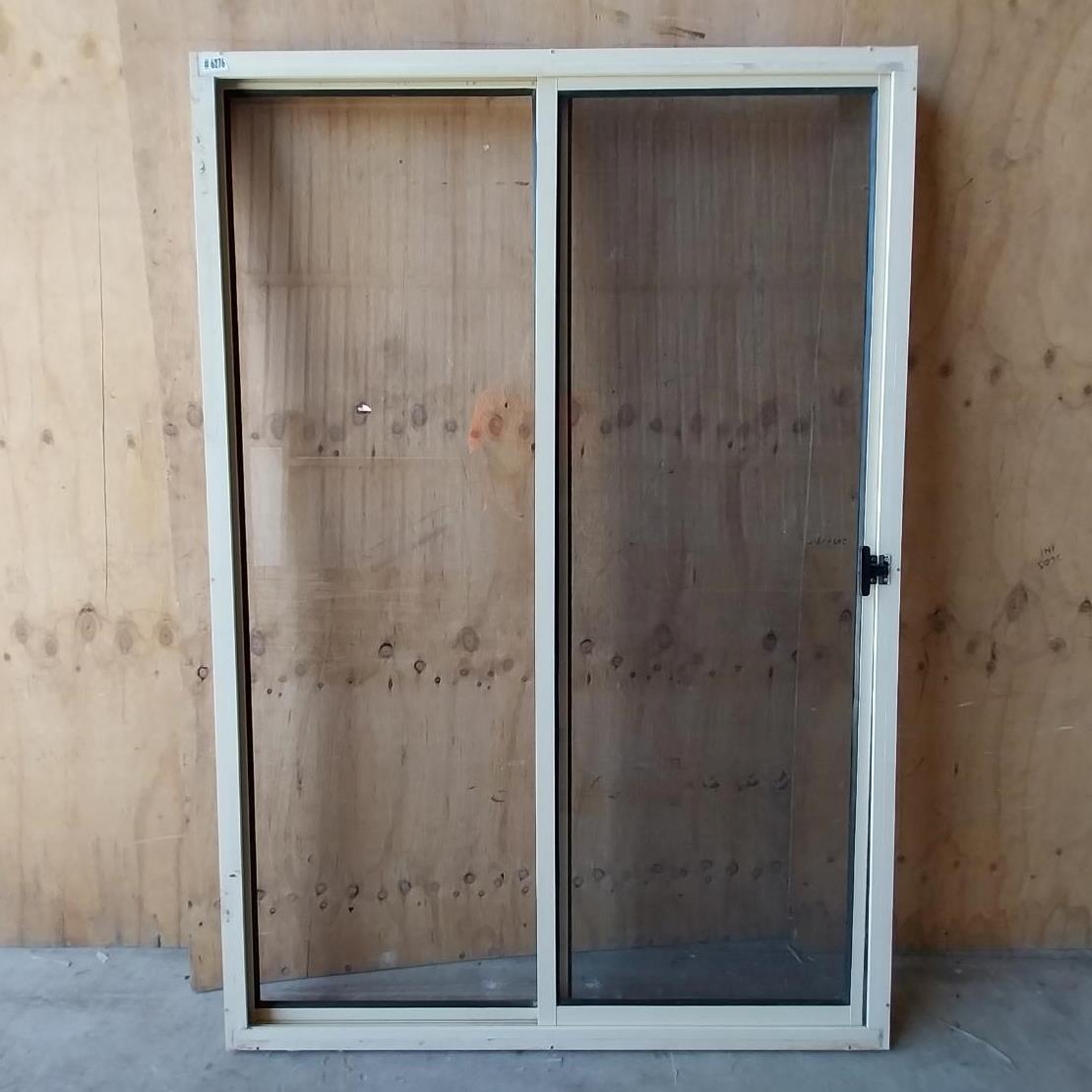 # 6276 - B8 <br> Aluminium Framed Window <br> 1510mm High x 1045mm Wide