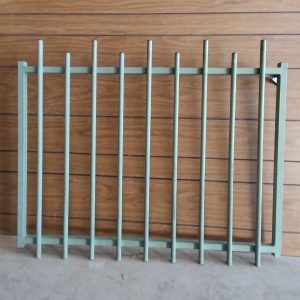 # 6457 <br> 20 Fence Panels & Single Gate <br> 49.31 Lineal Metres