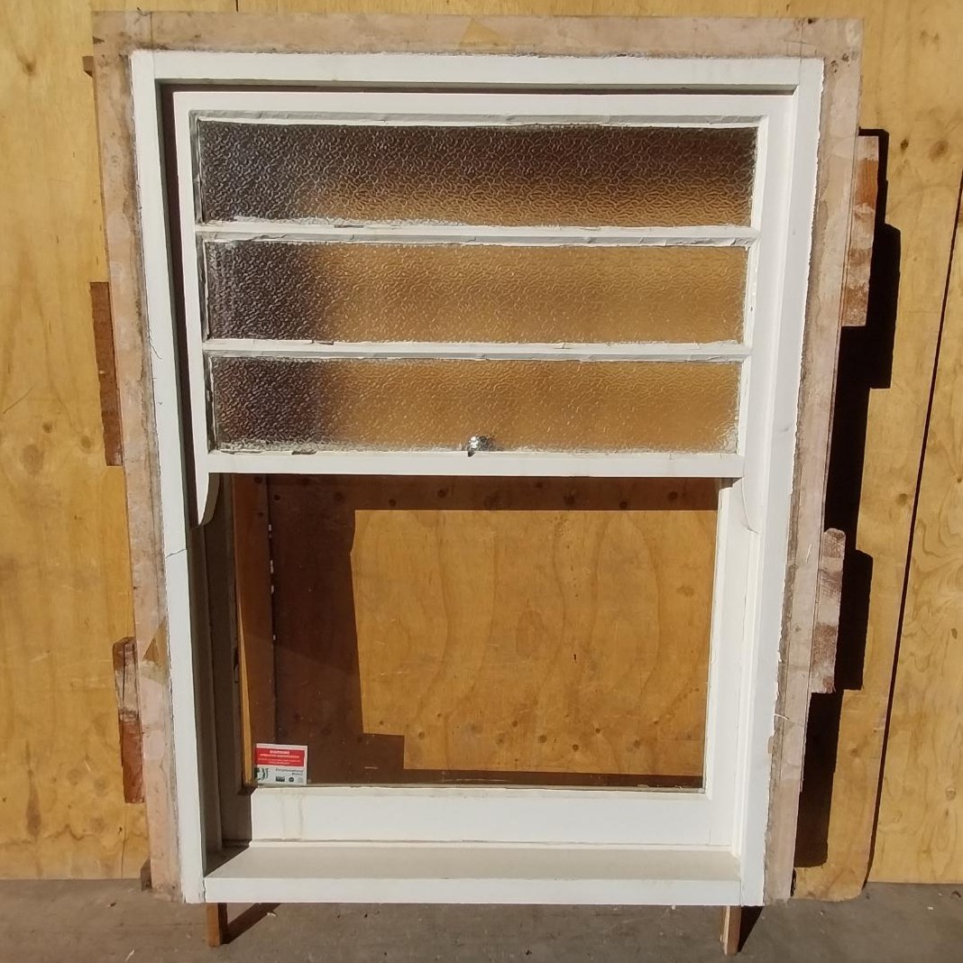 # 6416 <br> Timber Framed Sash Window <br> 1365mm High x 1075mm Wide - Image 2