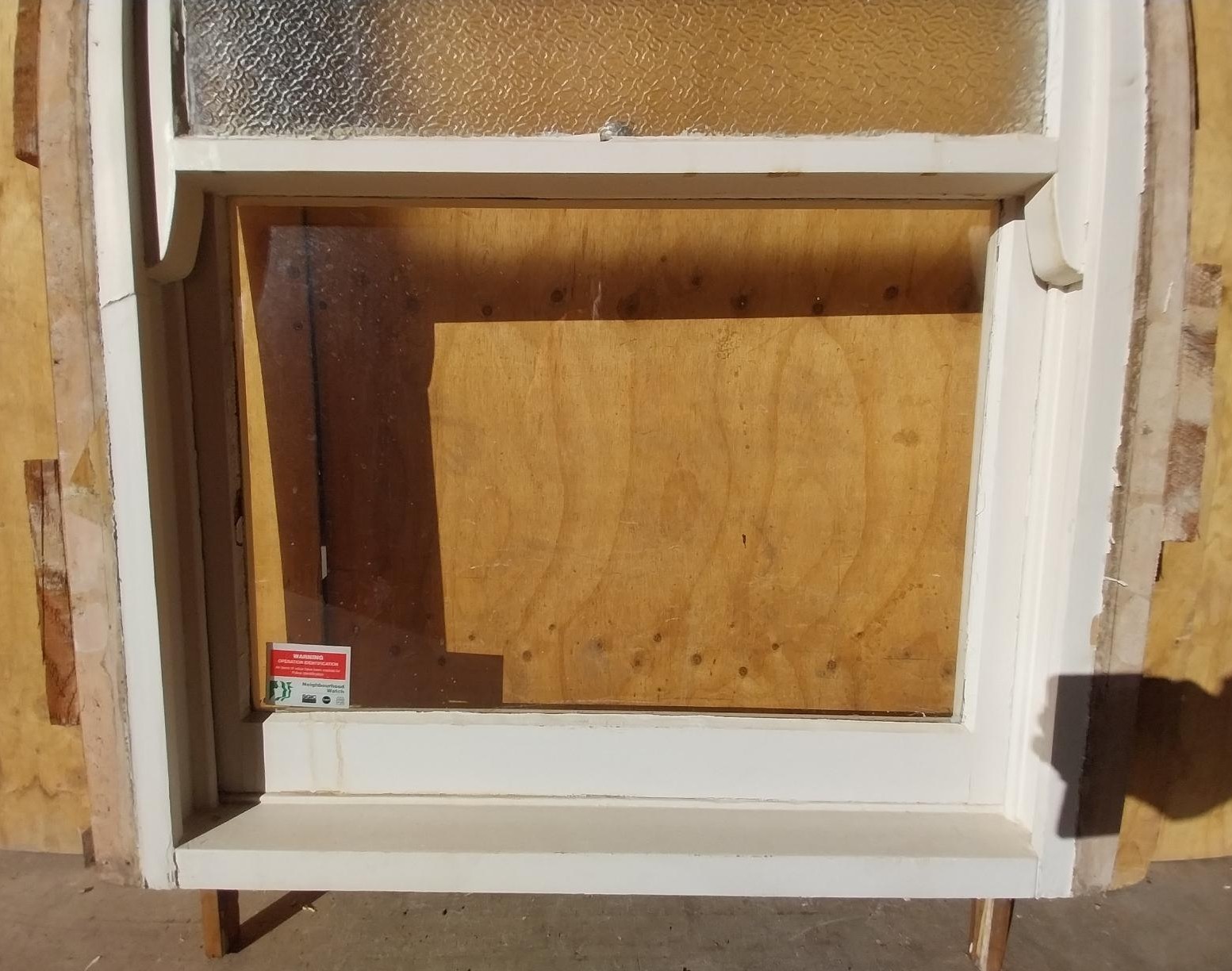 # 6416 <br> Timber Framed Sash Window <br> 1365mm High x 1075mm Wide - Image 4