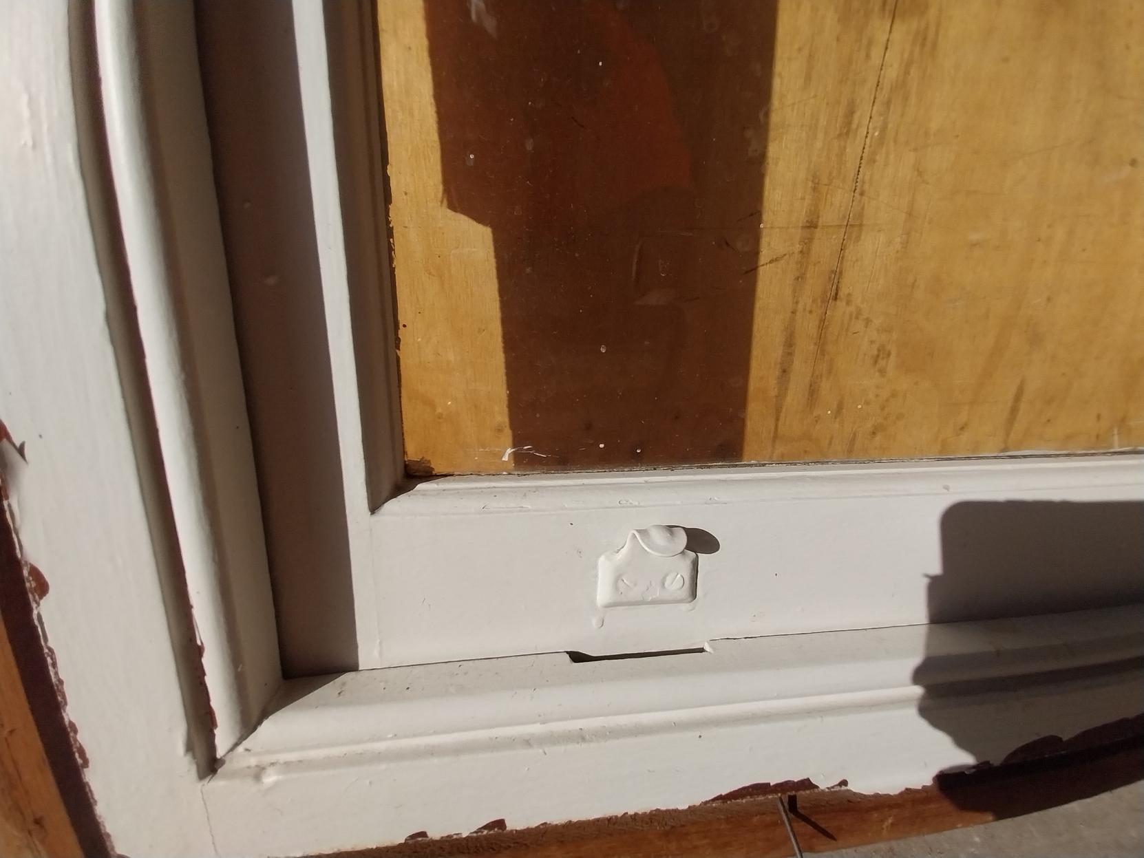 # 6416 <br> Timber Framed Sash Window <br> 1365mm High x 1075mm Wide - Image 8