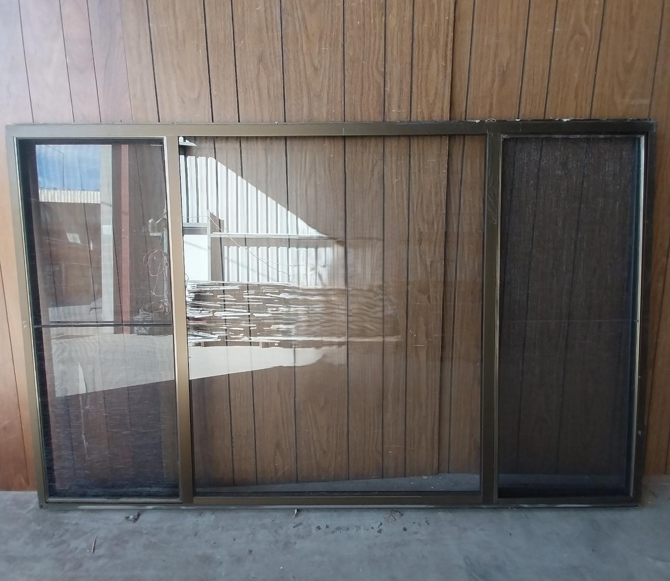 # 6592 - B3 <br> Aluminium Framed Sliding Window <br> 1500mm High x 2410mm Wide - Image 2