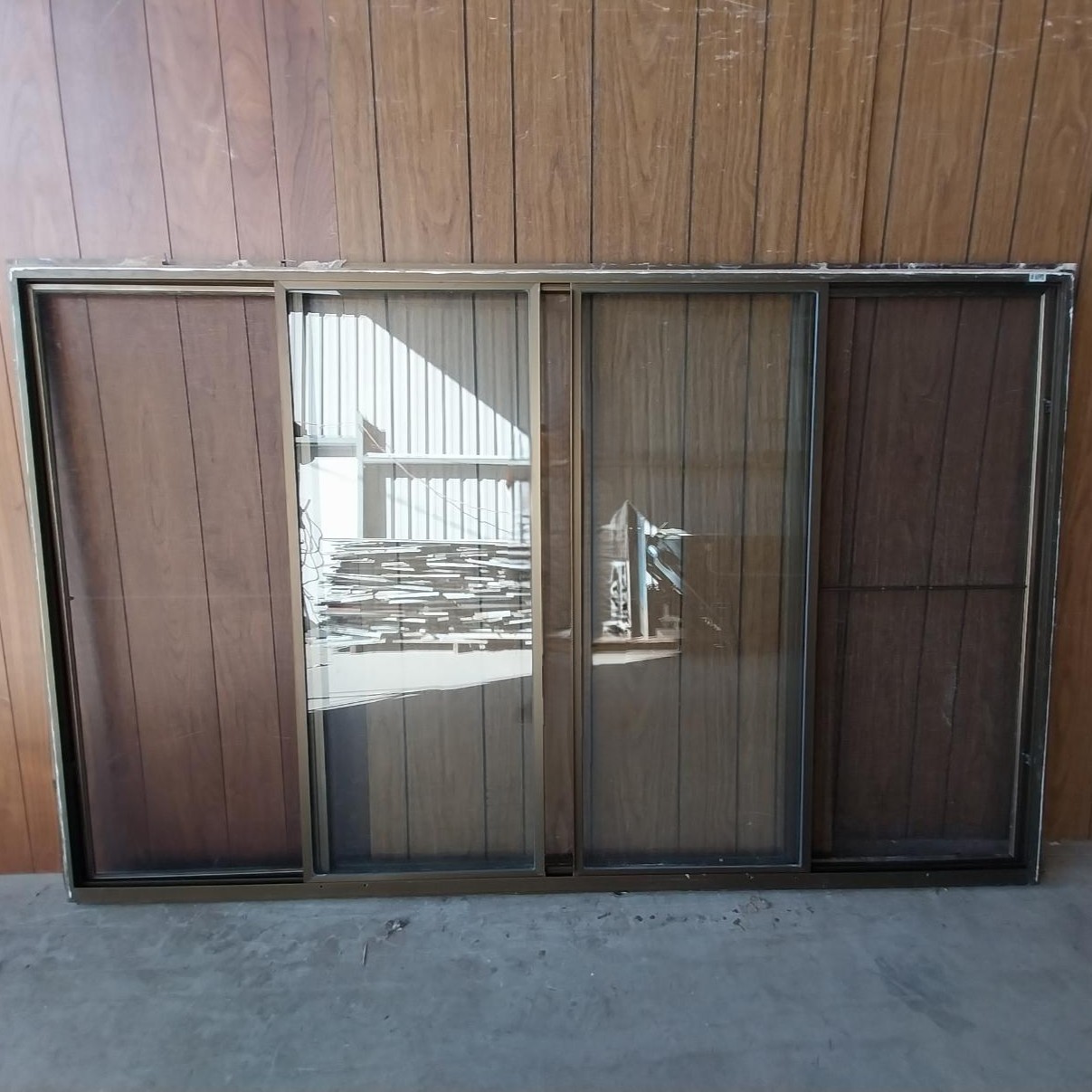 # 6592 - B3 <br> Aluminium Framed Sliding Window <br> 1500mm High x 2410mm Wide - Image 3