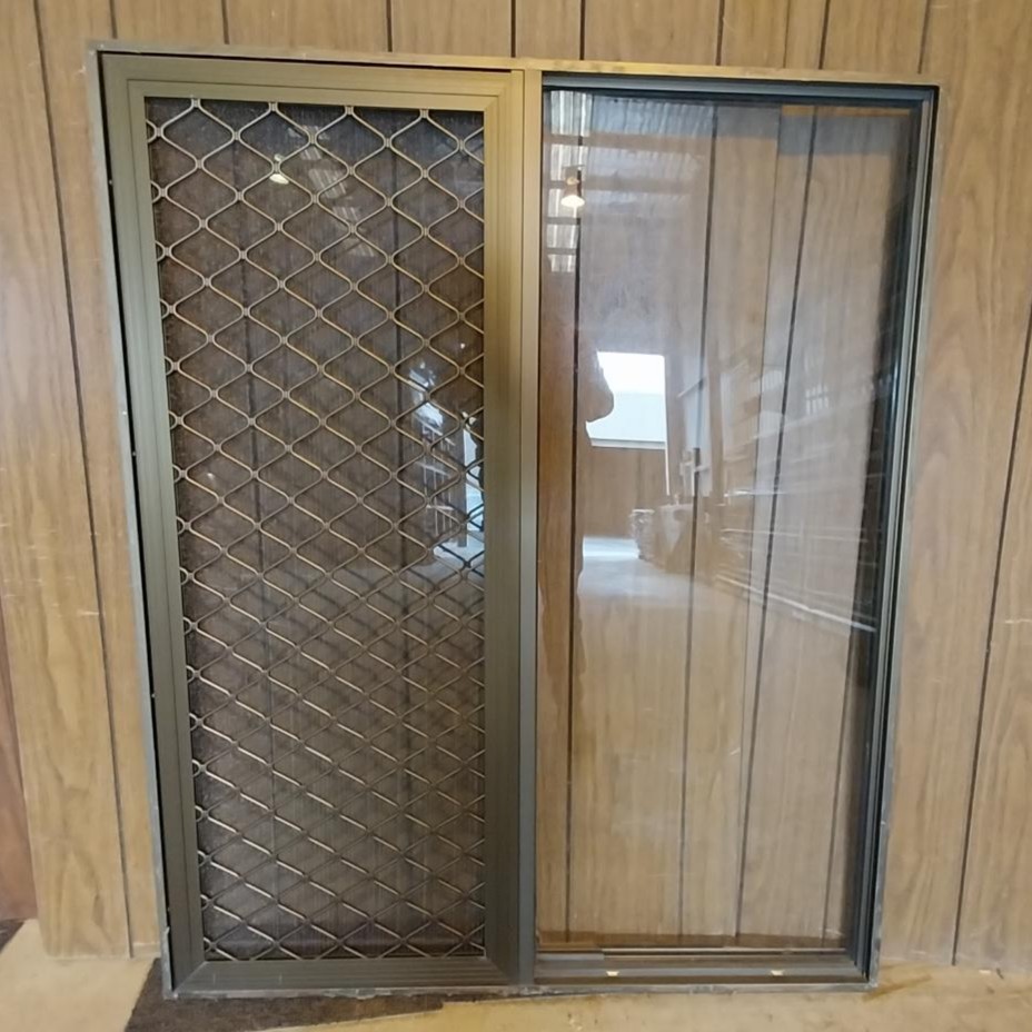 # 6605 - B8 <br> Aluminium Framed Sliding Window <br> 1460mm High x 1195mm Wide
