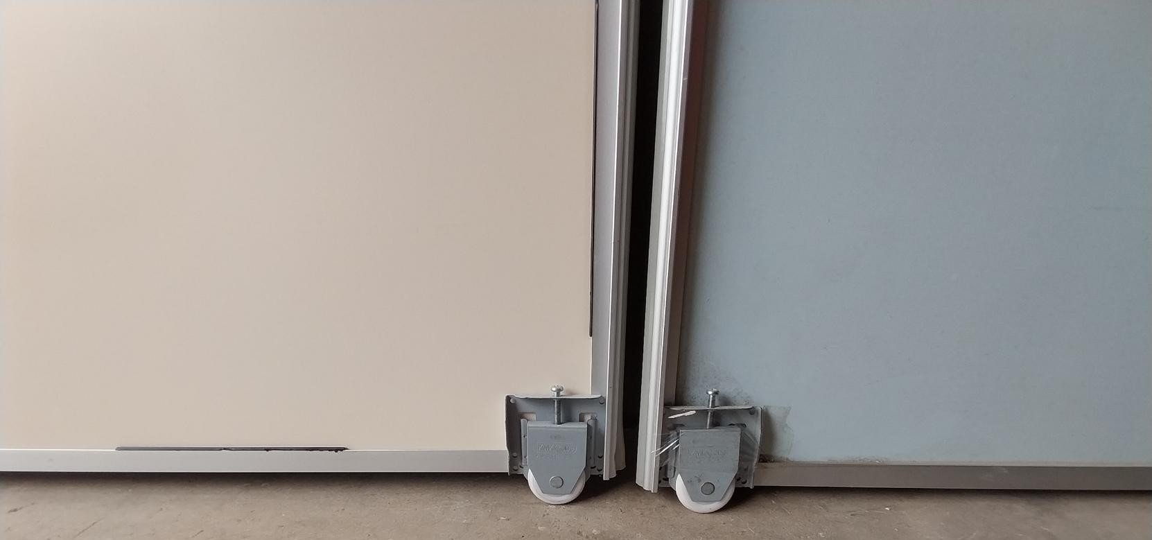 # 6672 <br> Sliding Wardrobe Doors <br> 2685mm High x 2280mm Wide - Image 6