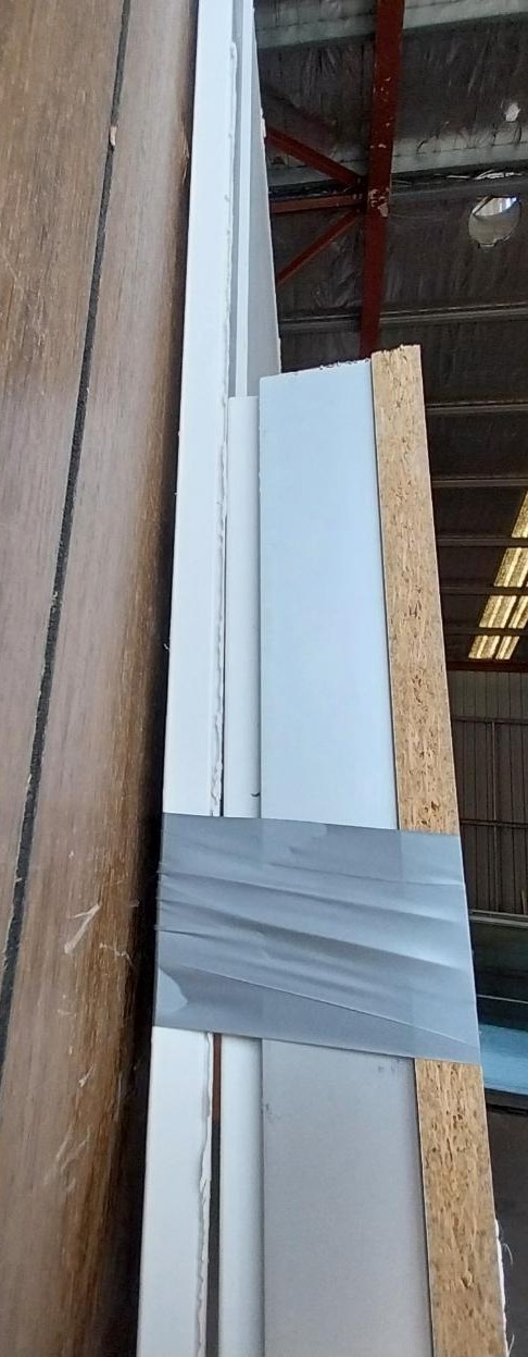 # 6672 <br> Sliding Wardrobe Doors <br> 2685mm High x 2280mm Wide - Image 9