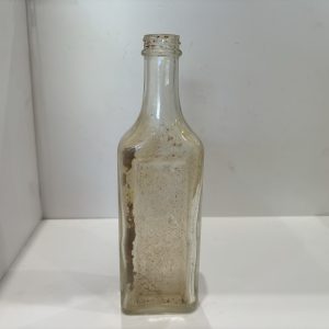 # 6131 <br> Vintage Bottle