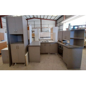 # 6855 <br> Complete Kitchen