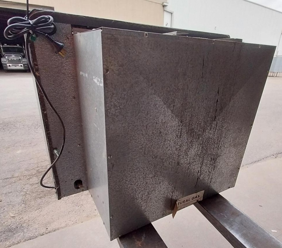 # 6905 <br> In-Built Natural Gas Room Heater - Image 5
