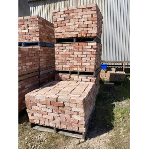 Old Red Bricks <Br> (Cottage Red)